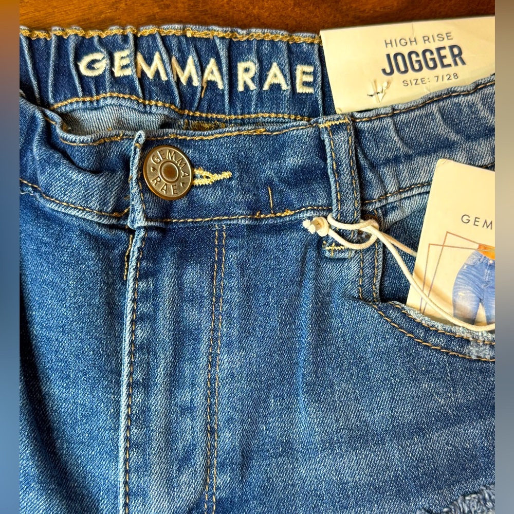 NWT GEMMA RAE Jogger Jeans - Picture 3 of 6